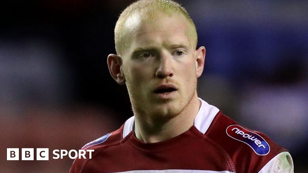 Liam Farrell Wigan Forward Out For Four Months With Muscle Tear Bbc Sport 
