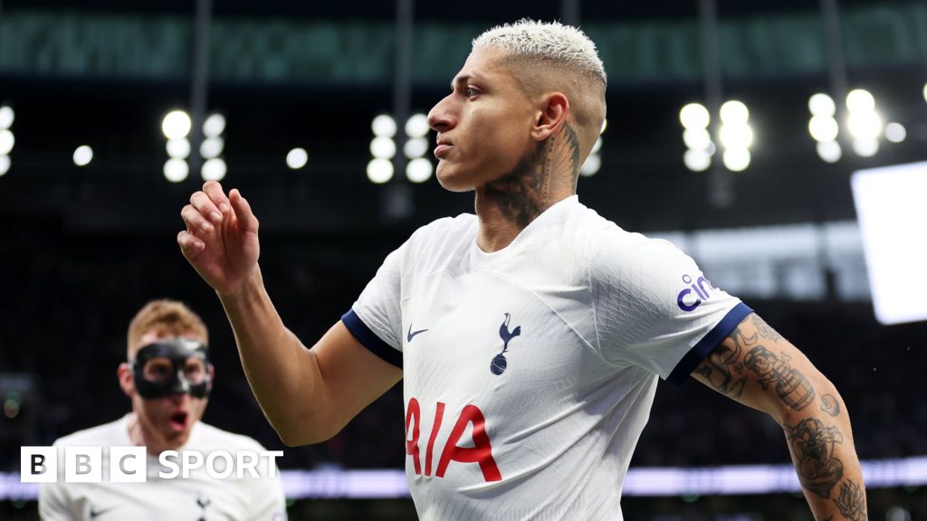 Tottenham Hotspur 2-1 Everton: Richarlison scores again as Spurs go ...