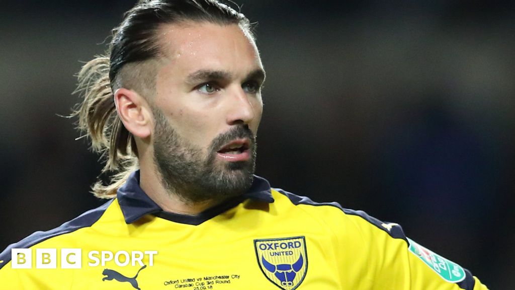 Ricky Holmes: Northampton Town re-sign winger