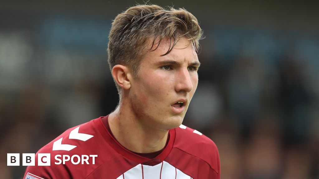 Harvey Lintott Northampton Town Full Back Signs New Deal Until 2025