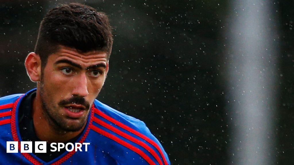 Andreas Bouchalakis: Nottingham Forest sign Olympiacos midfielder - BBC ...