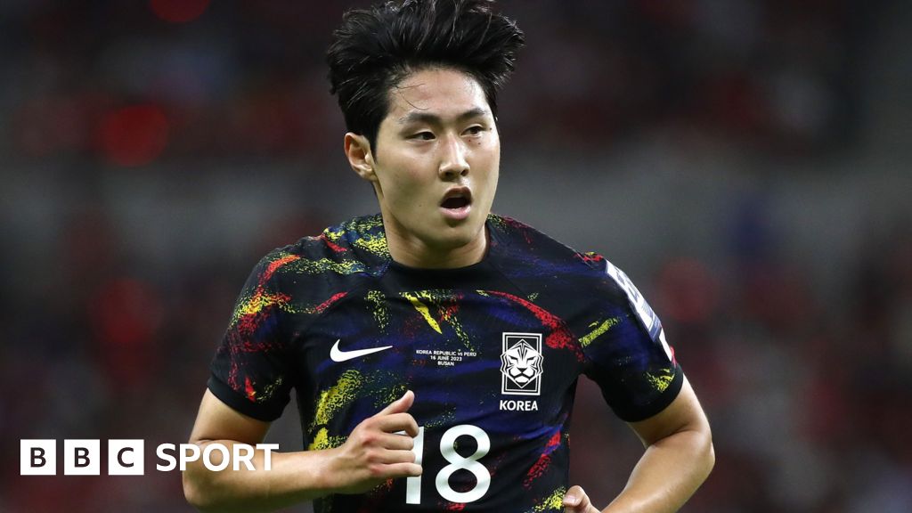 Lee Kang-in joins Paris Saint-Germain on five-year deal