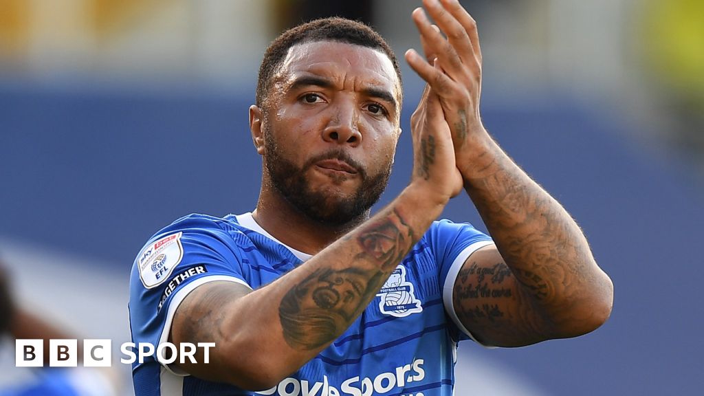 Troy Deeney: Birmingham City captain among six first-teamers leaving St Andrew's - BBC Sport