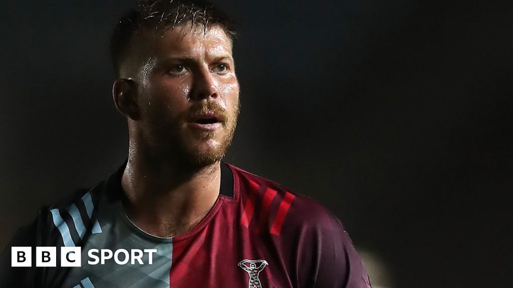 Кофе пеле реклама с футболистом. Эмиль смит. Мальчик футболист фк краснодар. Йозуа киммих. Семак 2002.