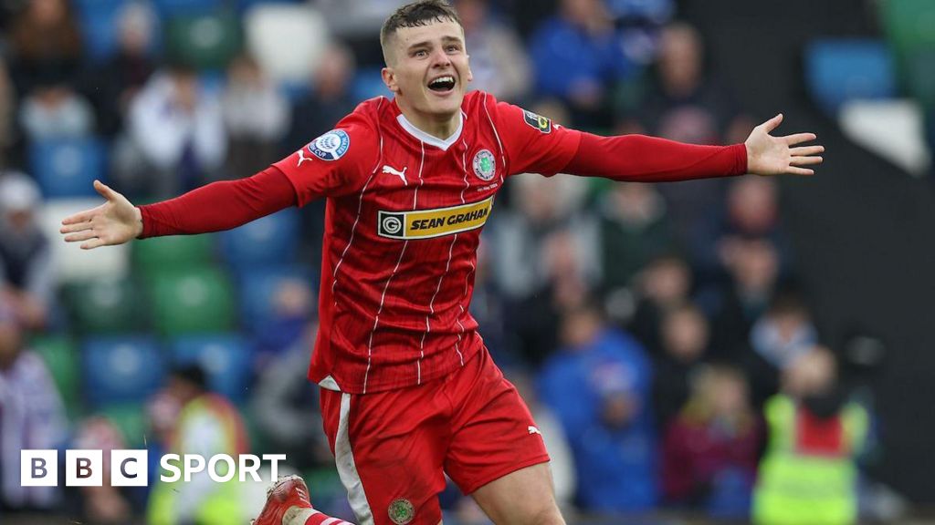 Irish Premiership: Cliftonville striker Ronan Hale seals Ross County switch