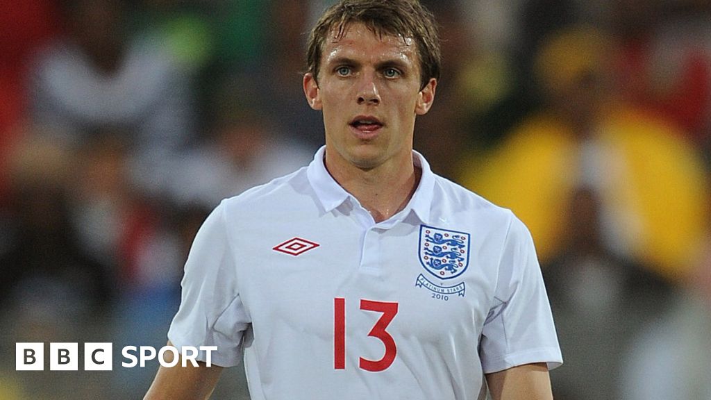 Stephen Warnock Former England full back to retire at end of season BBC Sport