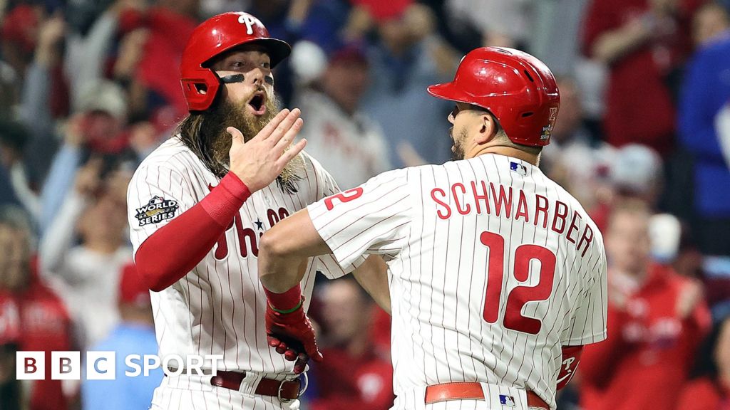 World Series: Phils hammering away at home, lead Astros 2-1