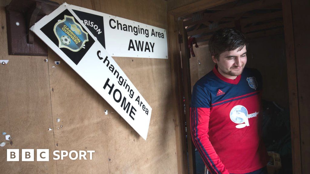 Meet 'the biggest Sunday League team in the world' - BBC Sport