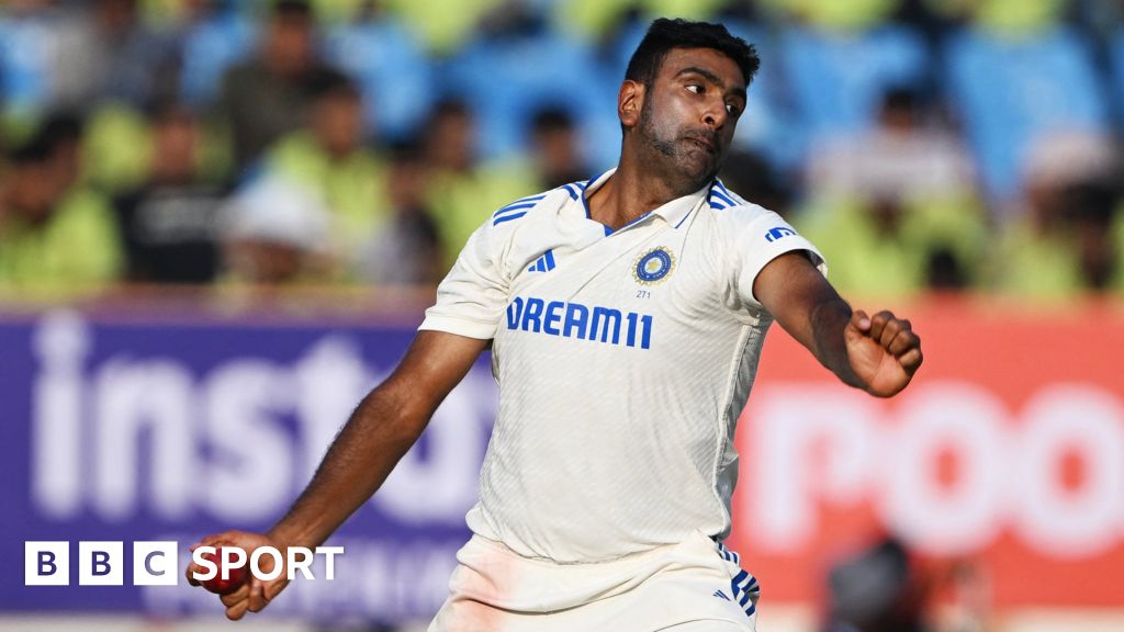 Ravichandran Ashwin: India exits the third Test against England due to a family emergency