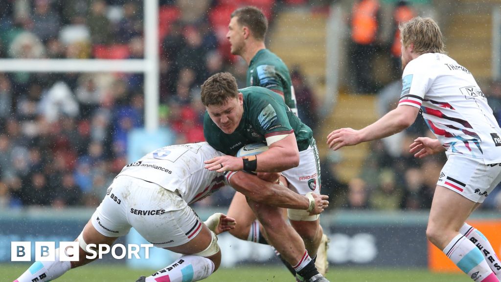 Rugby tackle height: RFU confirms new legal height as 'base of sternum' not  waist down - BBC Sport