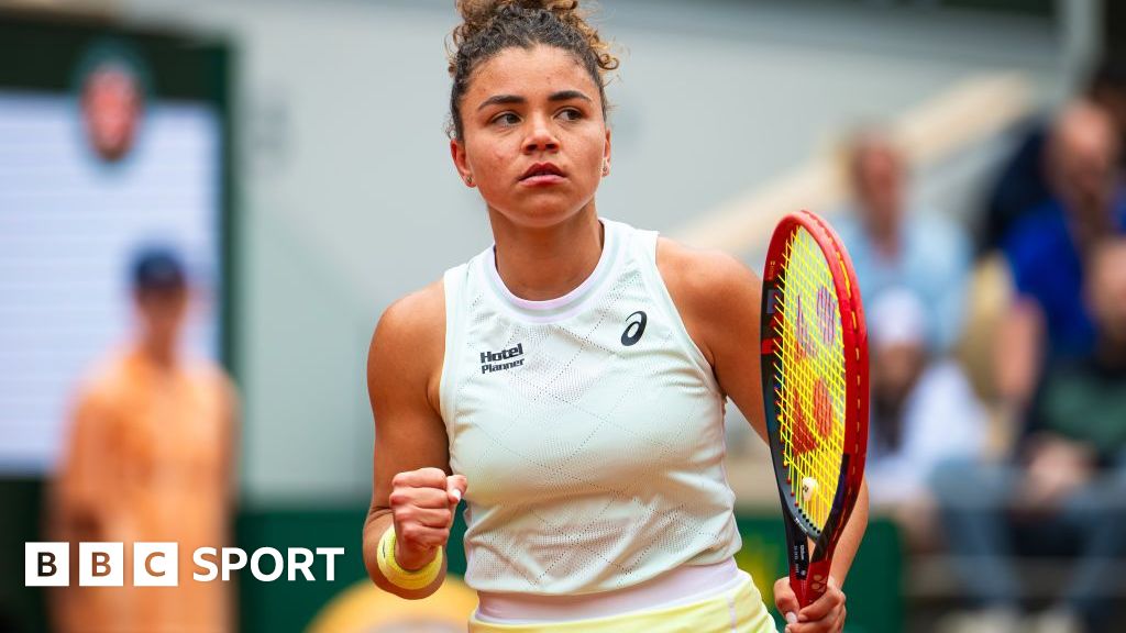 French Open 2024 results: Jasmine Paolini stuns Elena Rybakina to reach semi-final