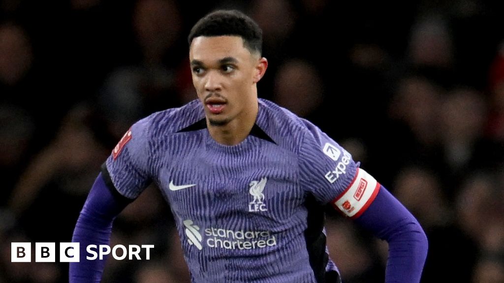 Trent Alexander-Arnold: Liverpool defender out for three weeks with knee injury