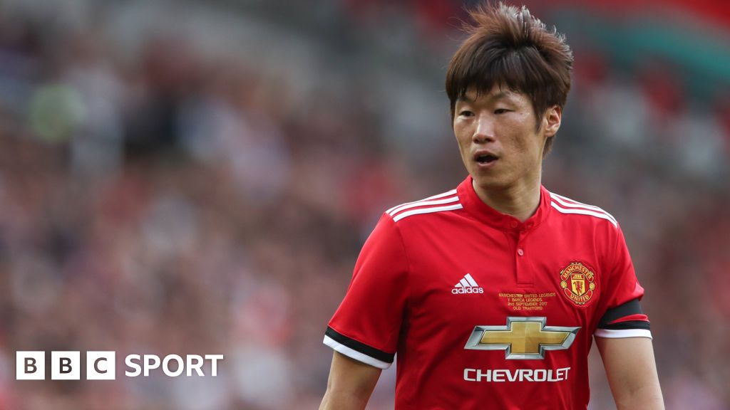 Former Man United winger Park Ji-Sung retires