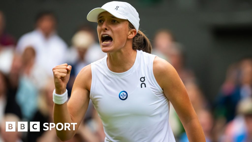 Marketa Vondrousova is the 1st unseeded woman to win Wimbledon : NPR