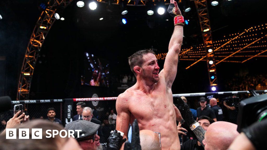 PFL World Championship 2022: Brendan Loughnane Wins $1m Title - BBC Sport