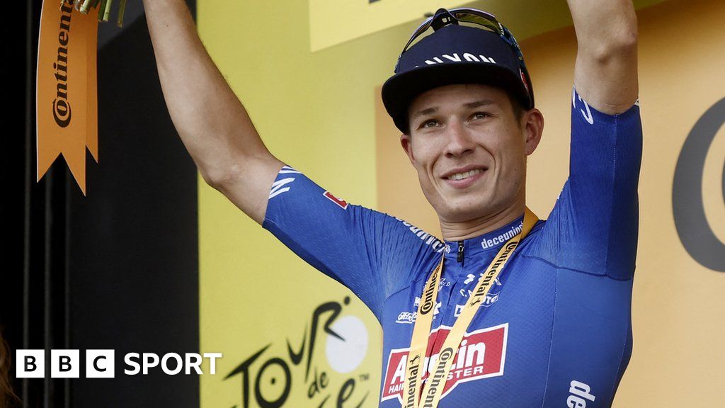 Tour de France 2023: Jasper Philipsen wins again after chaotic finish ...