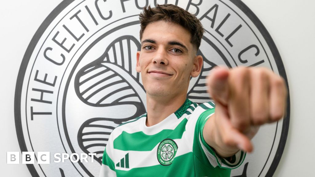 Celtic sign Barcelona left-back Alex Valle on loan