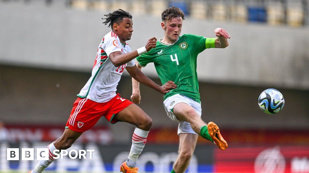 Euro Under-17 Championship 2023: Republic of Ireland 3-0 Wales