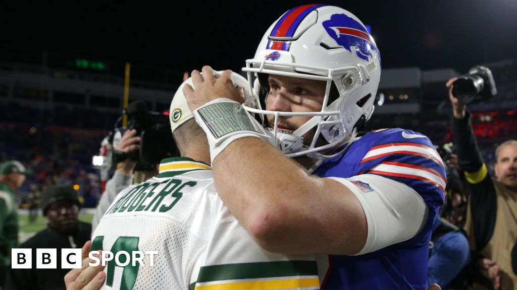 NFL week four review & results: 49ers & Eagles the only unbeaten teams as  Bills beat Miami - BBC Sport