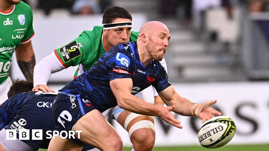Late Bayonne penalty denies Scarlets landmark win