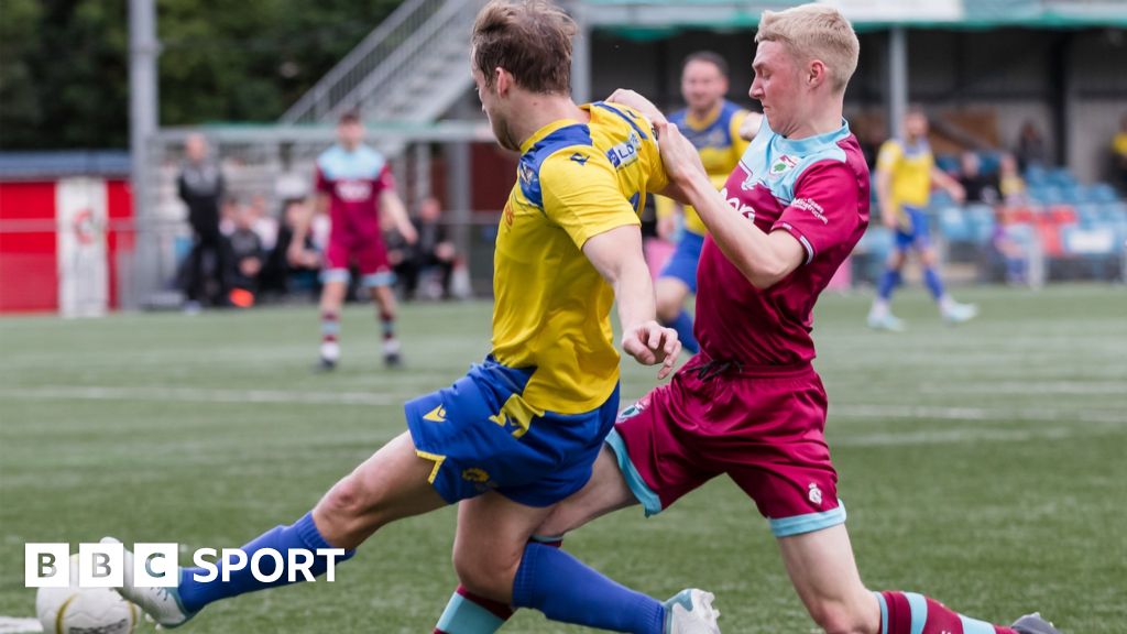 LIVE FOOTBALL: Cardiff City v Barry Town United