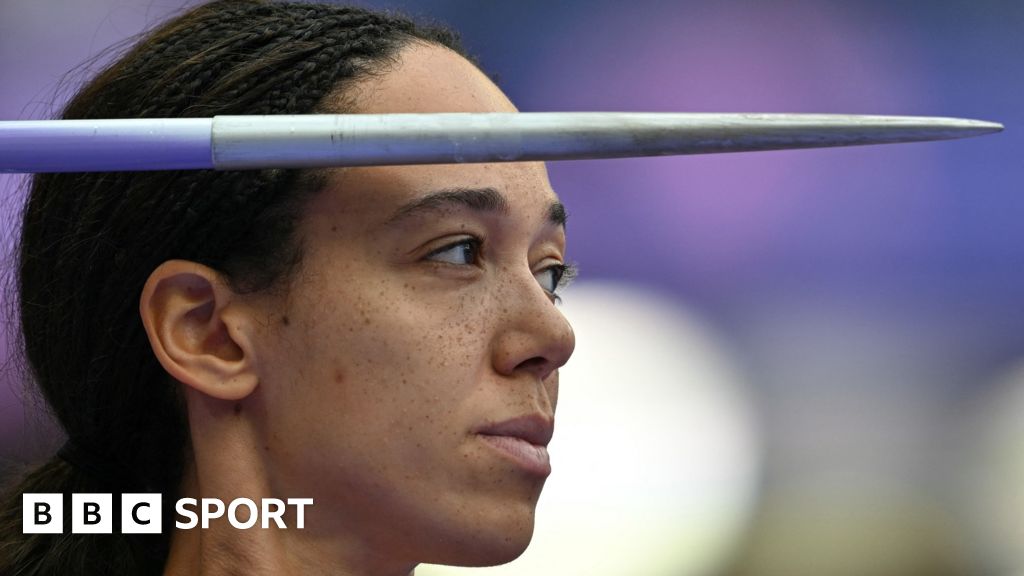 Olympic athletics: Katarina Johnson-Thompson second behind Nafissatou Thiam with just 800m left