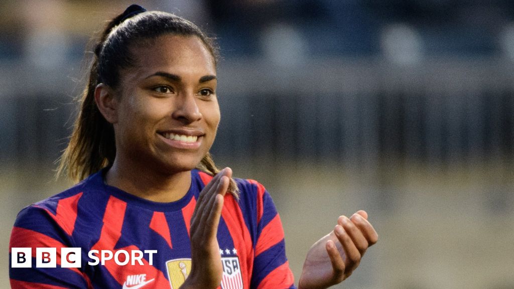 Chelsea sign USA forward Catarina Macario on a free transfer from ...