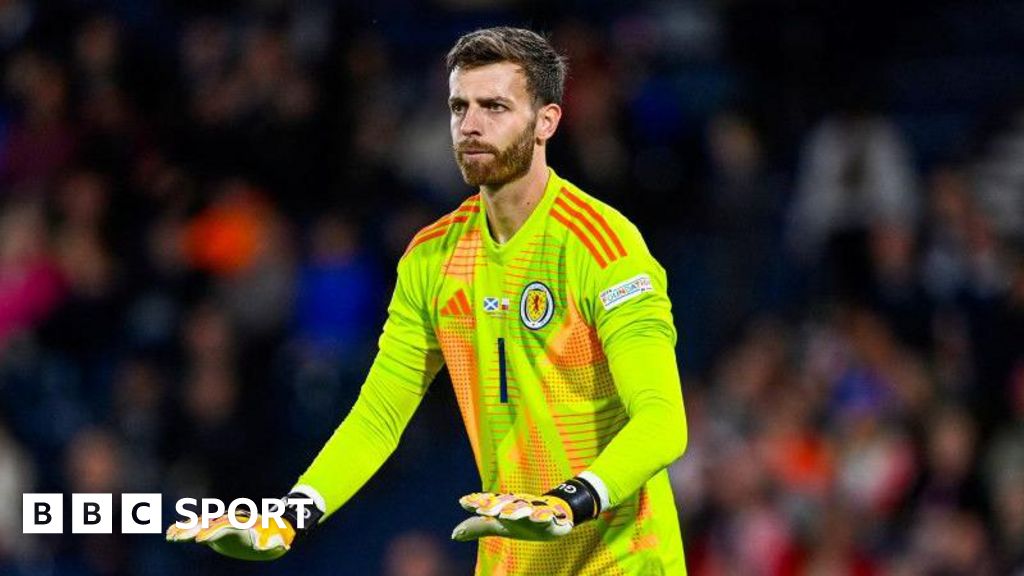 Injury-hit Scotland lose goalkeeper Gunn