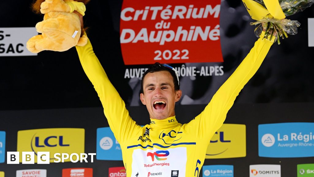 Criterium du Dauphine Alexis Vuillermoz puts careerthreatening injury