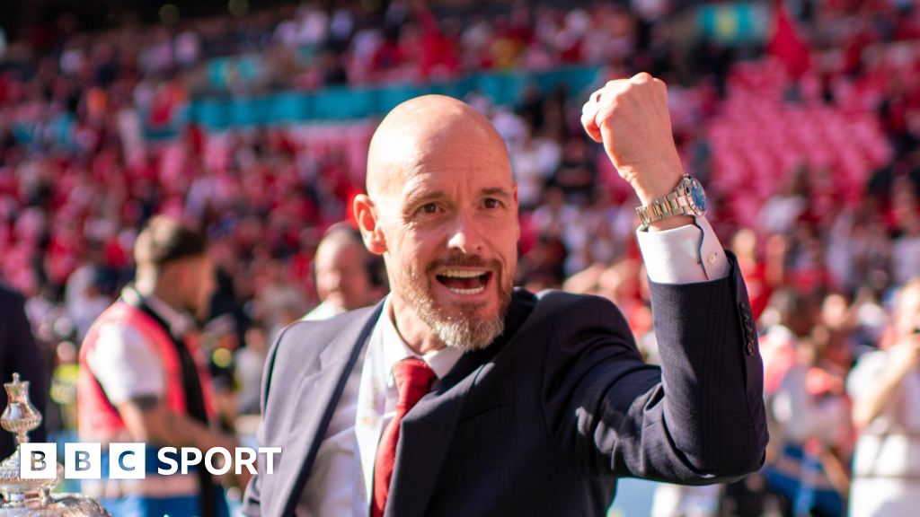 Erik ten Hag: Manchester United showed up on my doorstep to ask me to stay