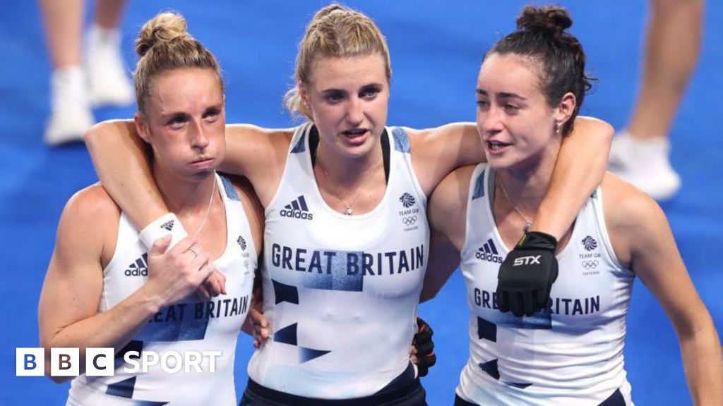 Fiona Crackles: Team GB Hockey star ready for Paris Olympics - BBC Sport