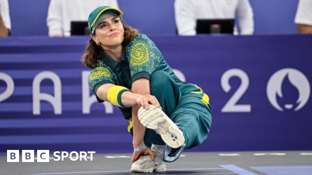 Olympic breaking: Criticism of viral breakdancer Rachael Gunn – Raygun – condemned by Australia team