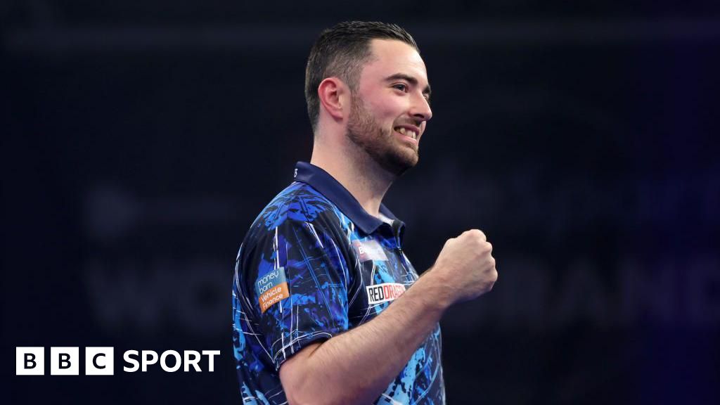 Superb Humphries thrashes Joyce to reach World Grand Prix final