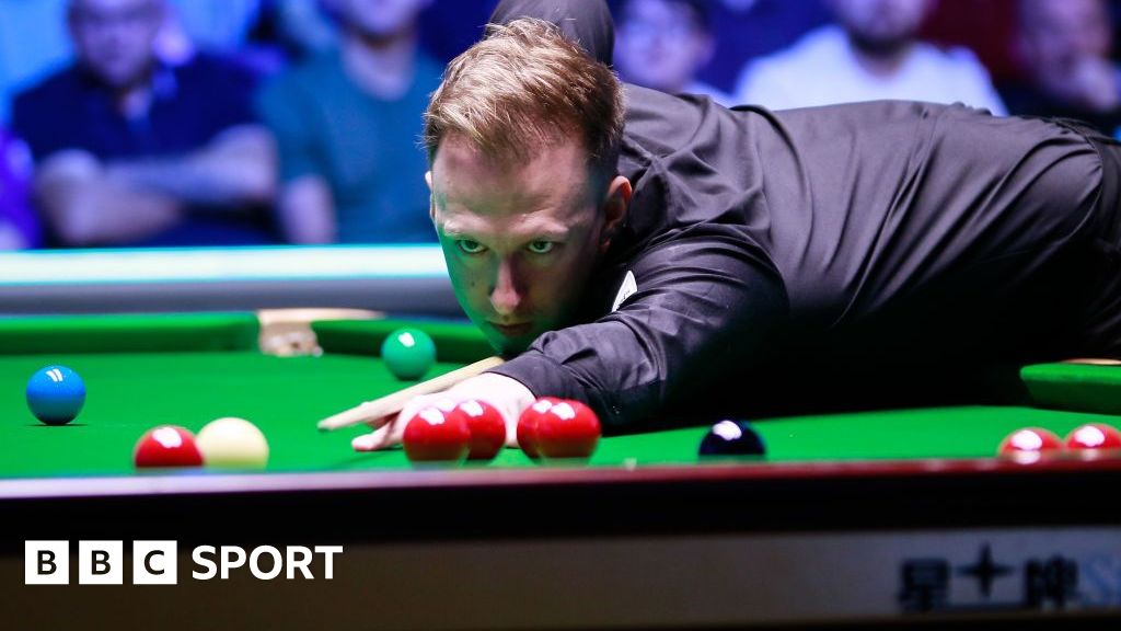 Holder Trump through to last 16 of English Open