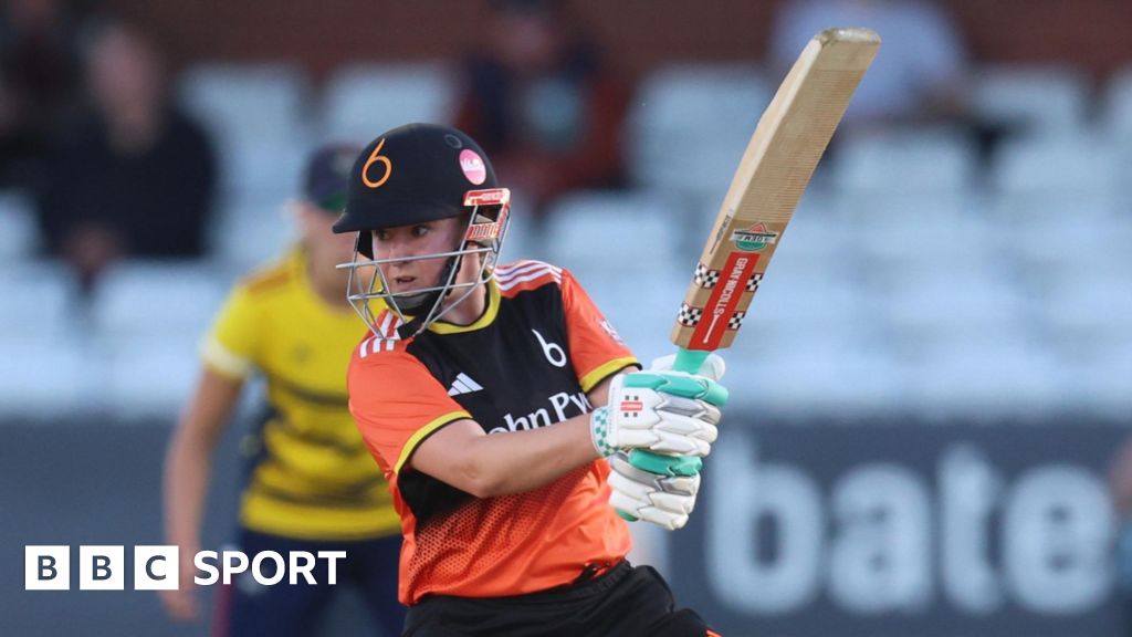 Bryce sisters secure Blaze's maiden Charlotte Edwards Cup title