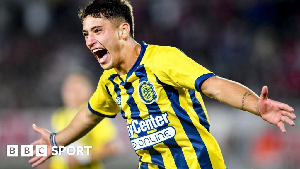 Tottenham: Alejo Veliz joins Spurs from Rosario Central - BBC Sport