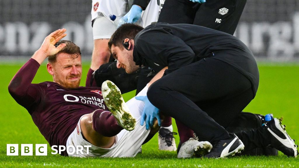 Hearts’ Stephen Kingsley could miss season after hamstring surgery