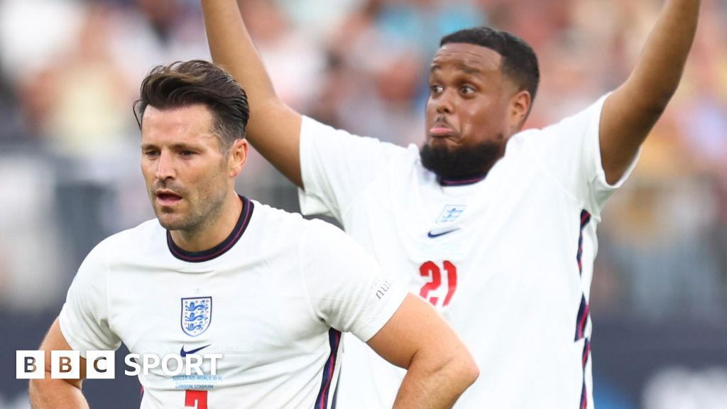Crawley Town: Club to scout celebrities at charity match - BBC Sport