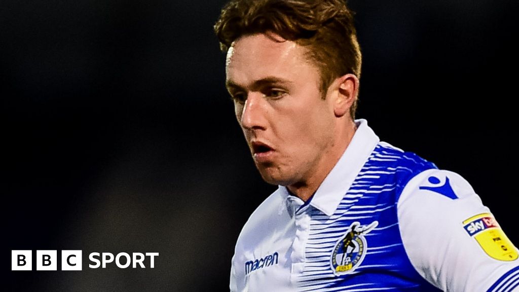 Sam Matthews: Crawley sign former Bristol Rovers midfielder - BBC Sport