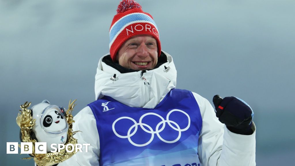 Vinter-OL: Norge vinner rekord 15. gull da Johannes Thingnes Bo tar skiskytingseier