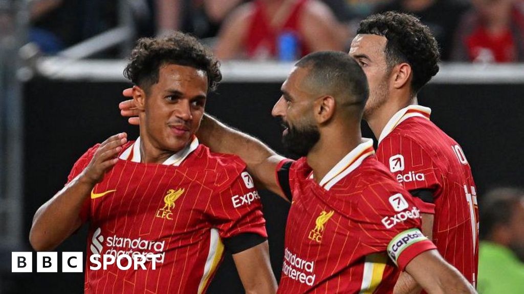 Salah and Carvalho give Liverpool win over Arsenal