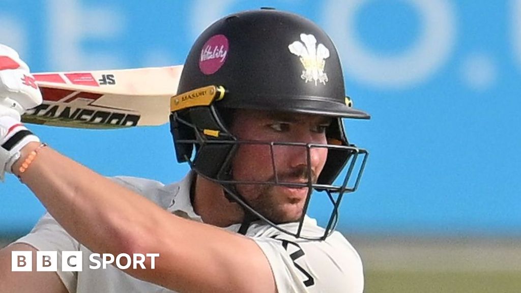 Rory Burns Scores 161 as Surrey Tops Nottinghamshire