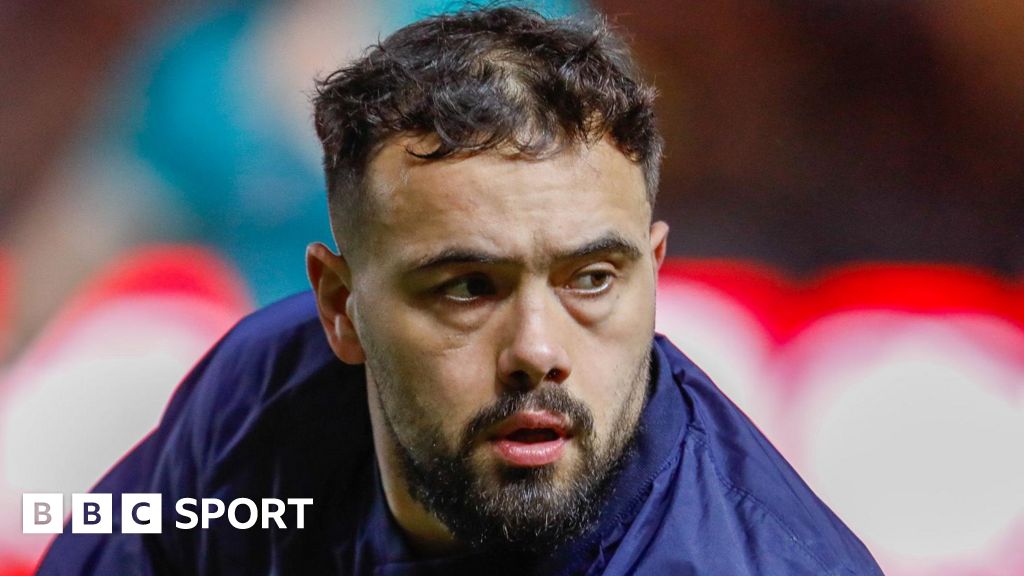 Josh Macleod: Wales flanker retains Scarlets captaincy