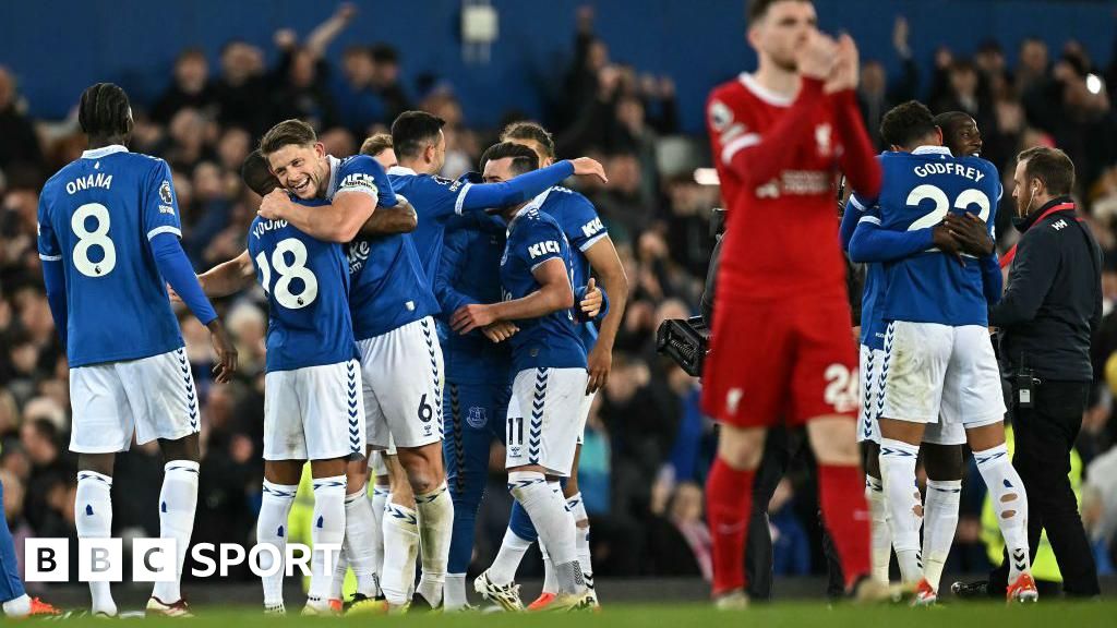 Everton 2-0 Liverpool: Everton apply final blow to Liverpool title challenge’