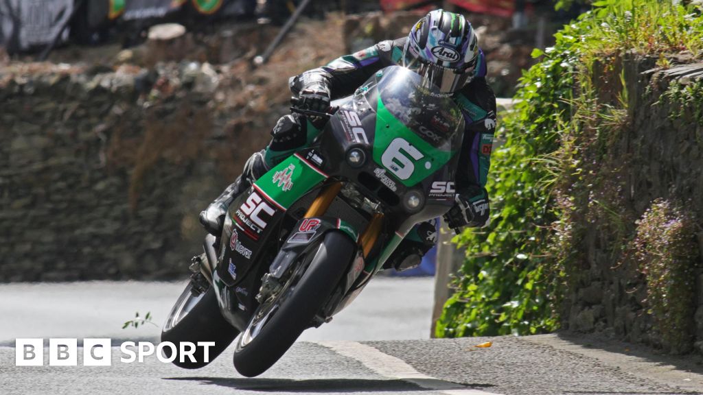 Dunlop becomes most successful rider in history of Isle of Man TT