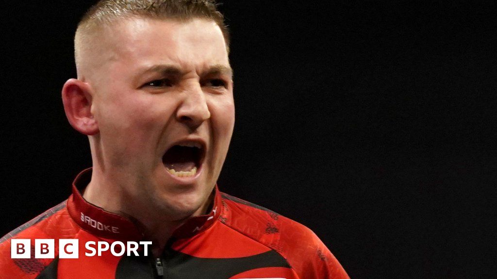 Premier League Darts Nathan Aspinall wins night five in Exeter BBC Sport