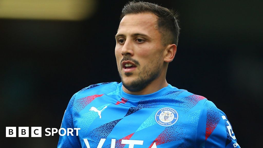 Harrogate Town 13 Stockport County Hatters win to go top of League