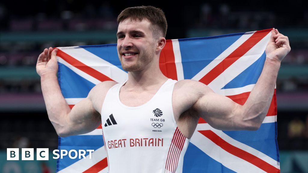 GB's Hepworth takes historic bronze in vault