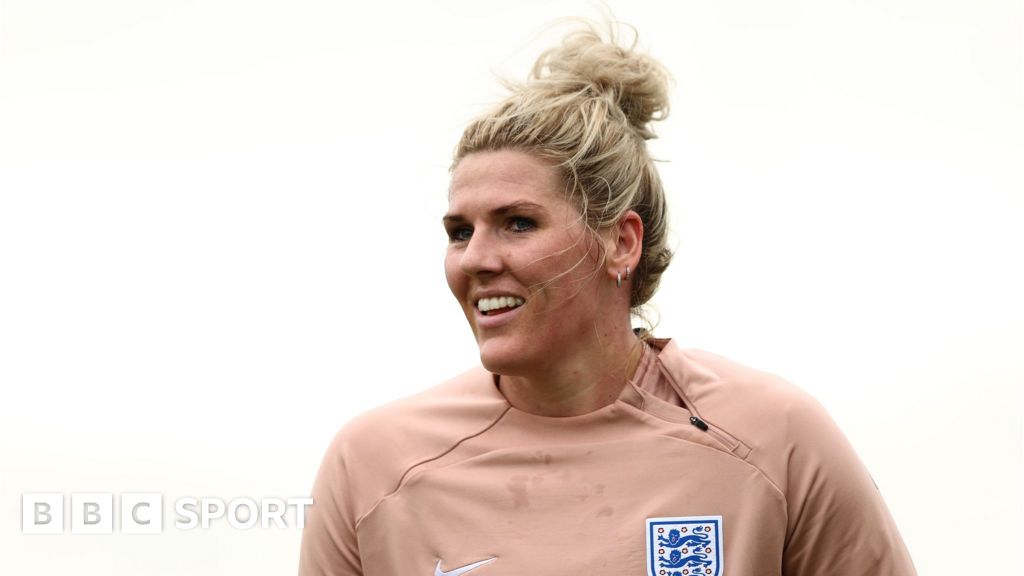 Millie Bright: capitã da Inglaterra ‘muito confiante’ sobre preparação física para a Copa do Mundo