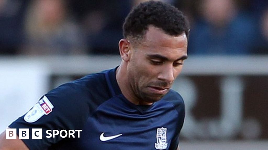 Anton Ferdinand St Mirren sign defender after Southend exit BBC Sport